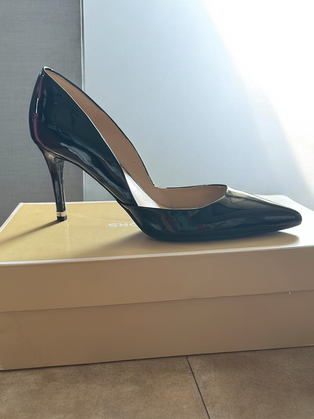 Michael Kors Women's Black Patent Pointed-Toe Pumps size 9 M ashby pump p